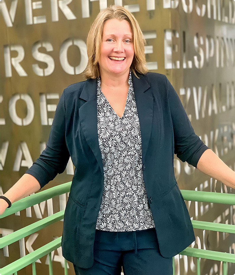 mw. Priscilla (P.J.M.) Sloots